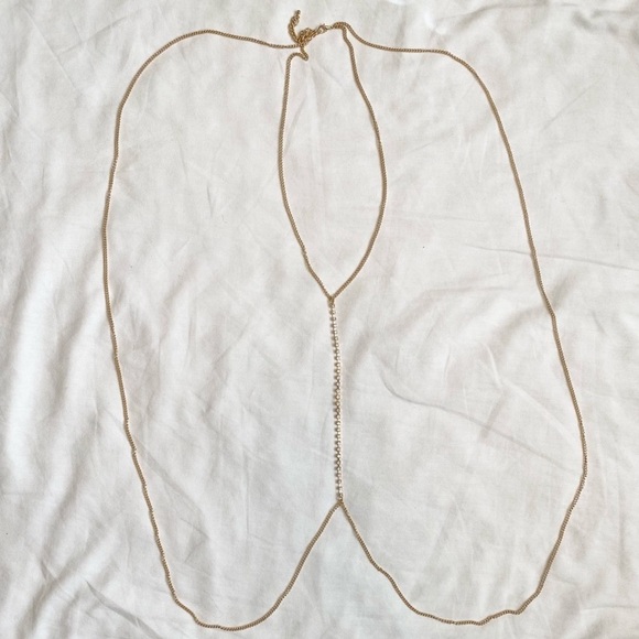 ⭐️ NEW - Rhinestone & Gold Body Chain - Picture 8 of 8